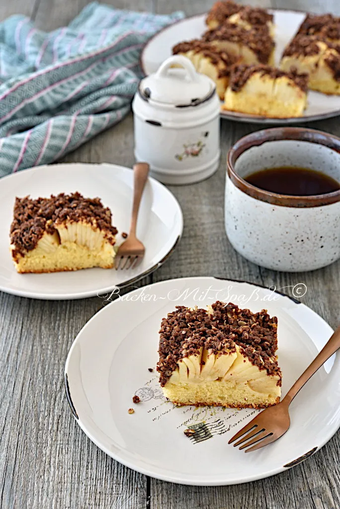 Apfel-Marzipan-Kuchen Apfel-Marzipan-Kuchen