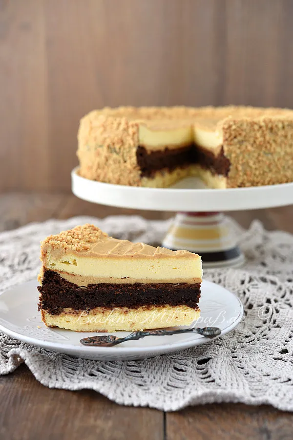 Brownie- Käsetorte mit Erdnussbuttercreme