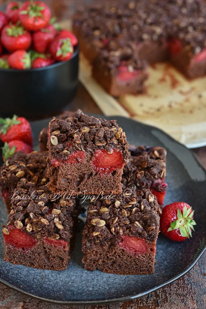 Erdbeer- Kakaokuchen mit Streusel