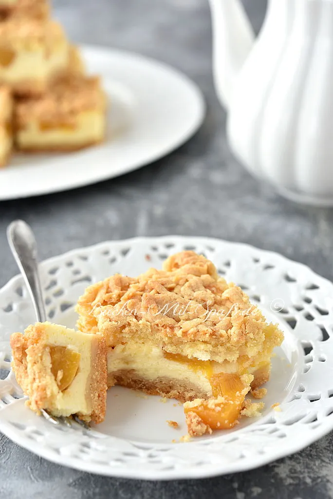 Joghurt- Käsekuchen mit Früchten