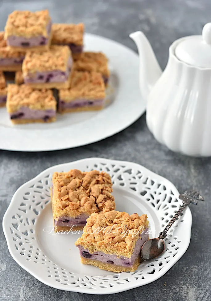 Joghurt- Käsekuchen mit Früchten