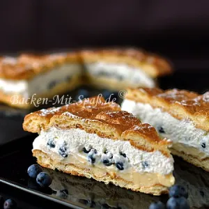 Brandteigtorte mit Crème Pâtissière und Beeren