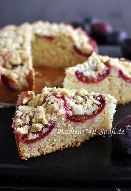 Buttermilchkuchen mit Zwetschgen