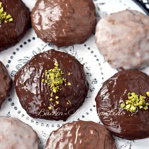 Oblaten-Lebkuchen mit Mehl