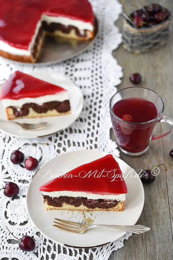 Rotkäppchen- Torte