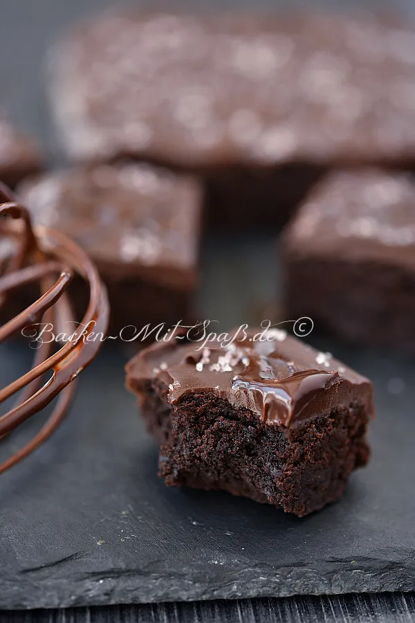 Fudge- Brownies mit Salzflocken