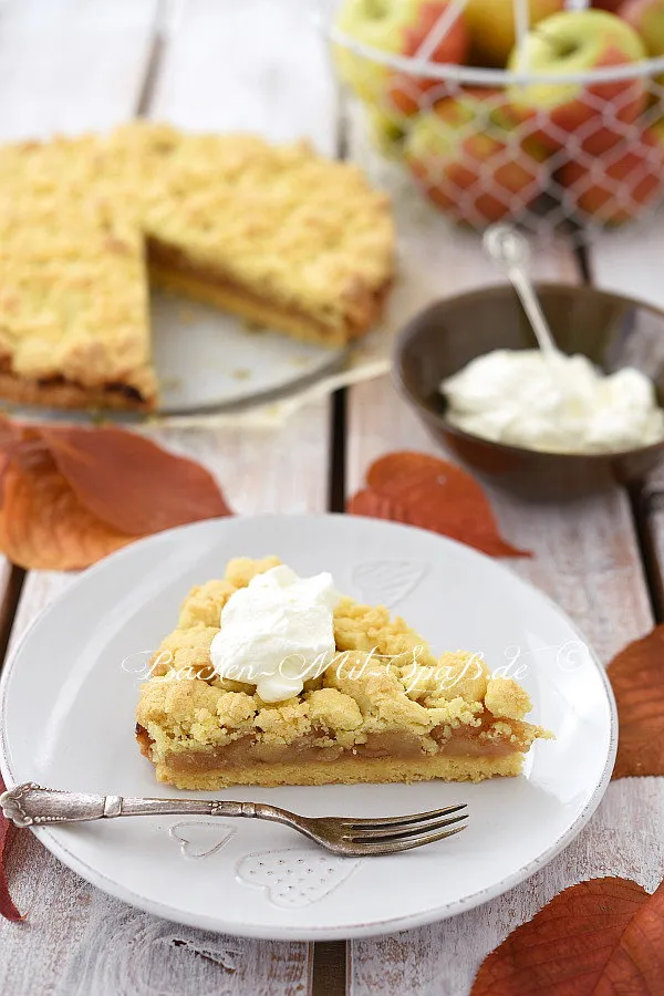 Glutenfreier Apfelkuchen mit Streuseln