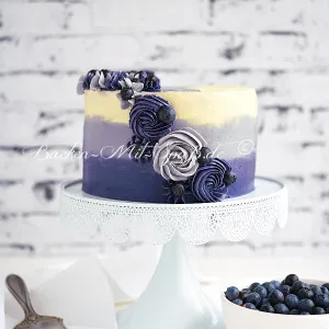 Ombre Torte mit Blaubeeren