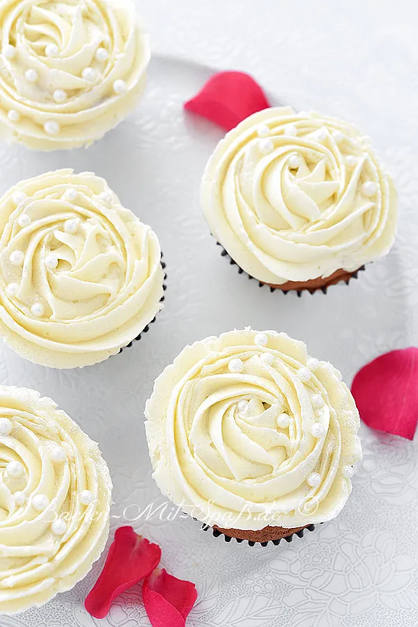 Cupcakes zur Erstkommunion mit Swiss Meringue Buttercreme